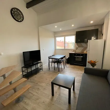 Moderne, Proximite Plage Et Commerces Agde